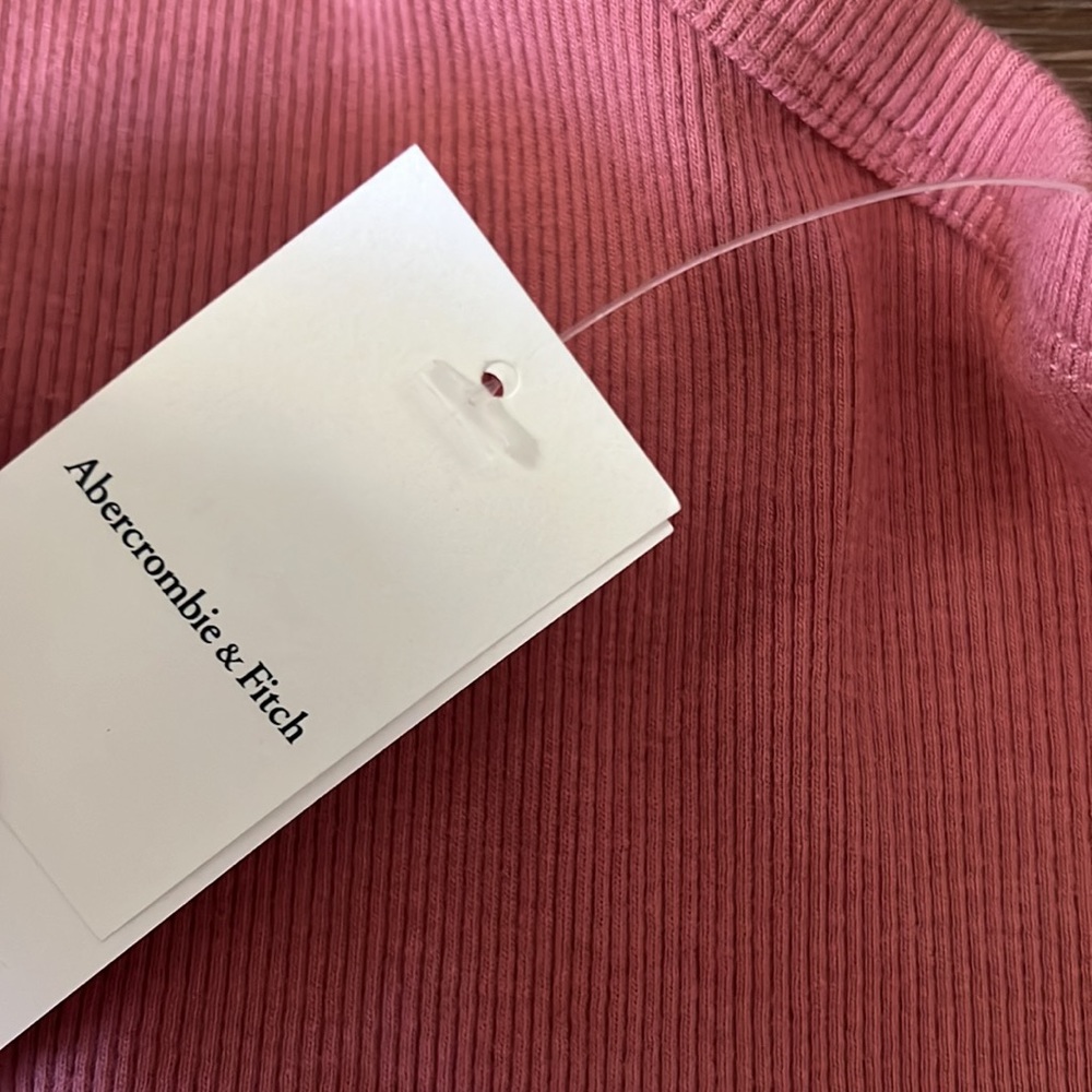 A&F Tank! NWT! - Picture 4 of 5
